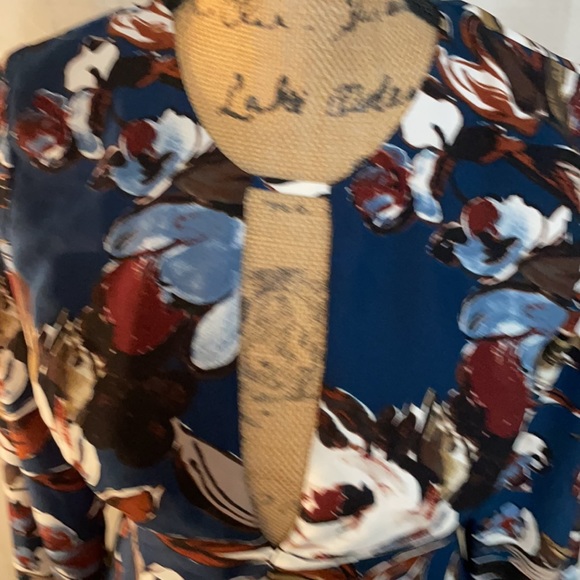 Lush Romper - Size 8.      S22 - Picture 3 of 5